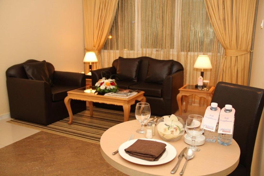 Royal Hotel Apartment Kalba Pokoj fotografie